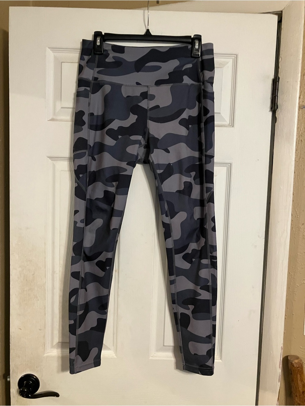 Nicole Miller Women’s High-Waist Gray Camo Active Leggings - Yoga Athleisure L